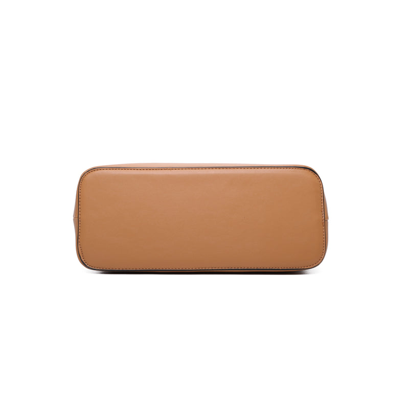 Women Handbag Chic Structured–Sleek Rectangular Design Spacious for laptop